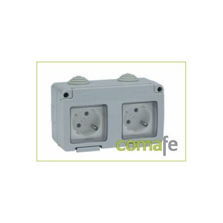 ENCHUFE SCHUK DOBLE TT LATERAL 10A 250V ESTANCO IP55 FAMATEL - Imagen 1