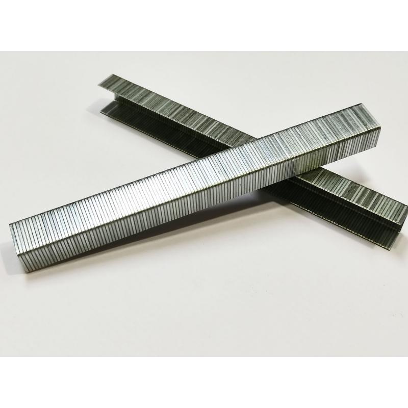 Grapa para grapadora modelo 80 largo 10mm ancho 12,8mm galvanizada CLAVESA-A